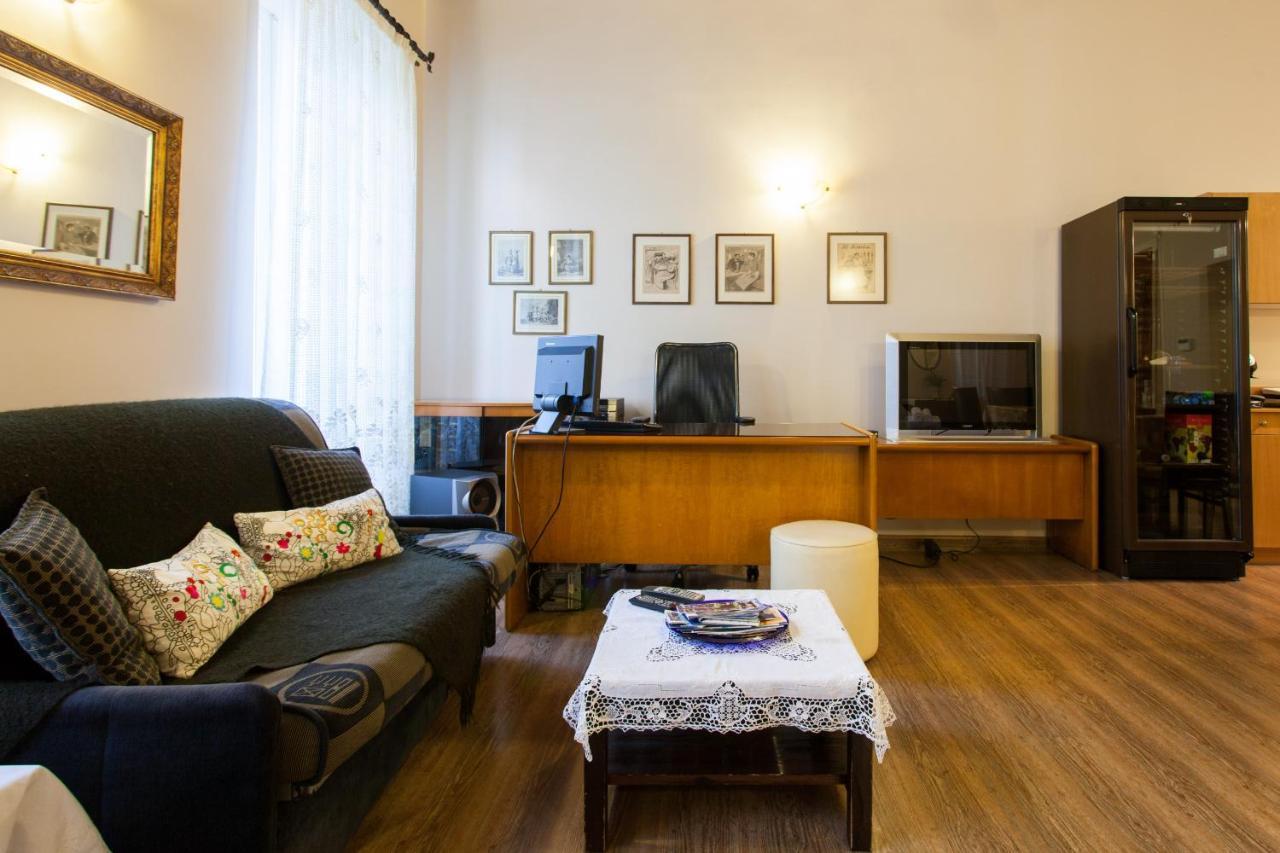 Psyri Neoclassical House Yard Free Parking Афины Экстерьер фото